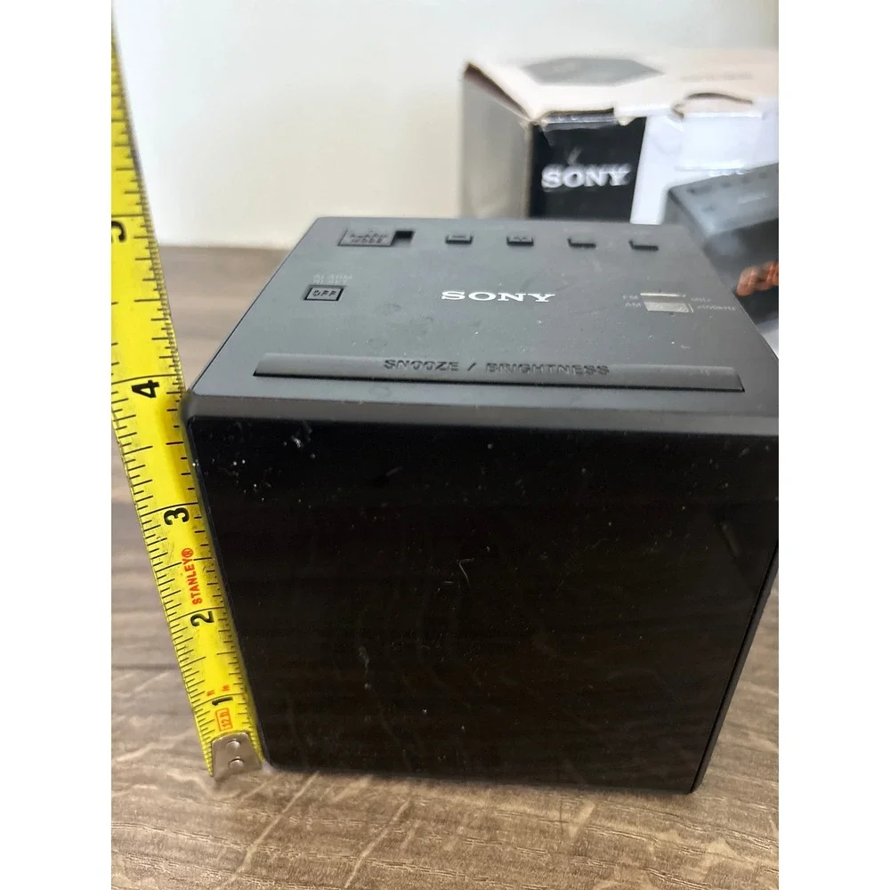 Sony ICF-C1 Digital Cube Clock Radio AM FM Black‎ Snooze Brightness Alarm NEW